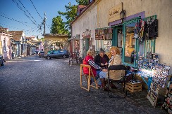 KAKO DOČEKATI 100. ROĐENDAN? Tajna dugovečnosti krije se u jednom selu – ishrana je važna, ali presudnu ulogu ima nešto drugo