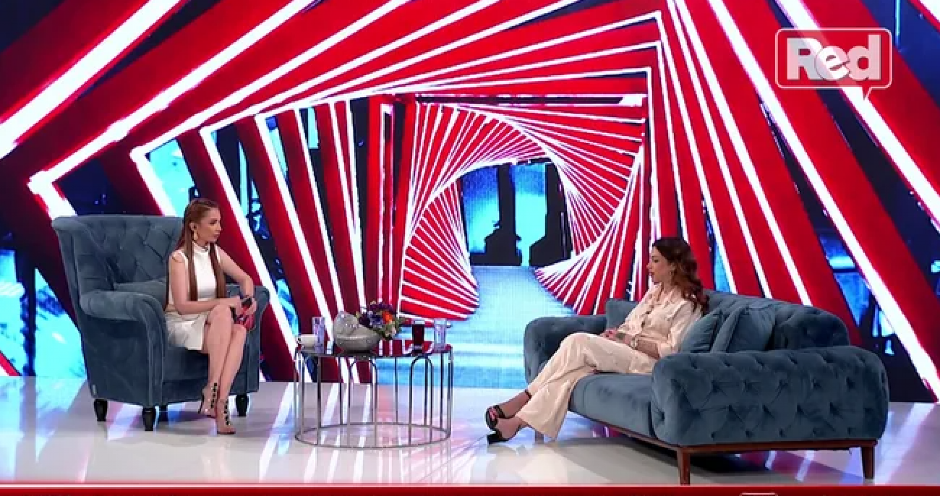 BRUTALNI UDAR NA PEVAČICU Nakon ovog poteza najavila tužbe!