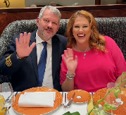 BAŠKARE SE ZA SVE PARE Ovaj bračni par pola godine živi na kruzeru ZA DŽABE, postoji samo jedan uslov (VIDEO)