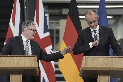 STIŽU NOVE METE ZA RUSE! Britanci se igraju glavom