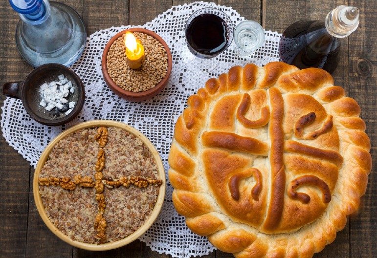 U JANUARU VERNICI OBELEŽAVAJU ČAK 6 KRSNIH SLAVA Šta sa svećom, žitom i pogačom nakon slave? Svi greše, a postoji samo jedno pravilo!
