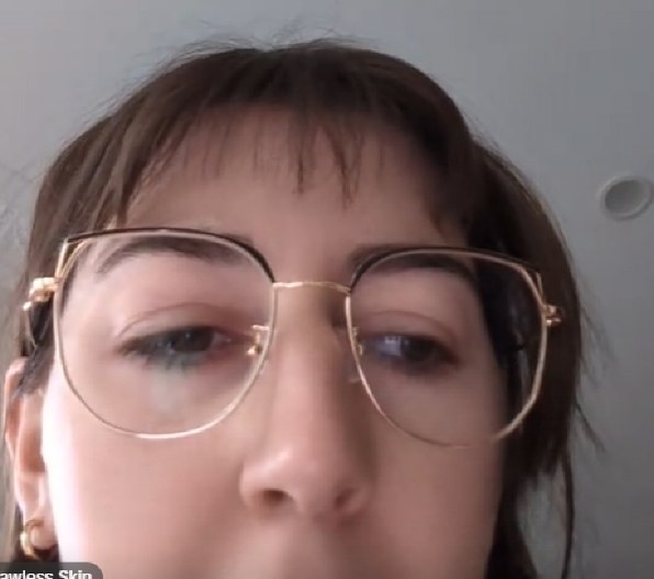 KAKO MAMA NIJE PRIMETILA? Devojka u svom rodnom listu pronašla neverovatnu grešku - ovo nije očekivala (VIDEO)