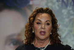 "ANA BEKUTA ME JE ISKORISTILA, PA TUŽILA ZA UVREDU ČASTI" Pevačica progovorila o dugogodišnjem sukobu! (VIDEO)