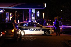 TROJICA GLEDALA KAKO UBIJAJU IVICU Stravični detalji zločina u kafani u Smederevu