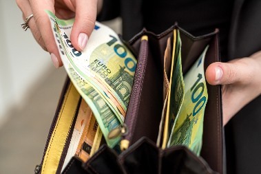 ONI NE MORAJU DA BRINU, SAMO TREBA DA SE RADUJU 2026. GODINI 3 horoskopska znaka će se opariti u prvoj polovini januara, doživeće finansijski procvat