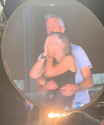 PROGOVORILA ŽENA SA SNIMKA O KOJEM JE BRUJAO SVET! Priznala da joj se sviđao šef: Donela sam lošu odluku zbog...