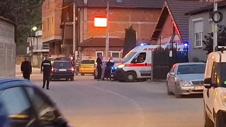 DVOSTRUKO UBISTVO NA NIKOLJDAN  Izrešetao prijatelje sa kojima je jeo i pio za trpezom