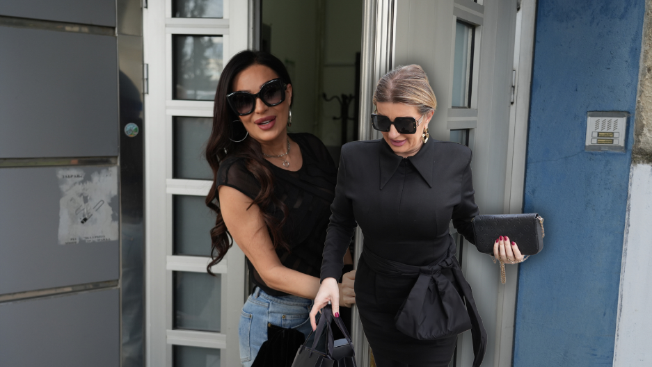 VIKI NE DOLAZI NA SLAVU KOD KUME CECE Pevačica uoči Svetog Nikole ne prelazi kućni prag Ražnatovića, zna se i zašto!