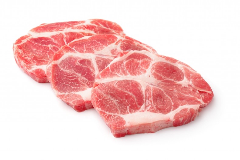 NIJE PREGLEDAO MESO, PA ZARAZIO 18 OSOBA Uhapšen veterinar i vlasnik jednog poljoprivrednog gazdinstva iz Pančeva