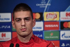 IZAZOV Vujadin Savić blizu novog posla