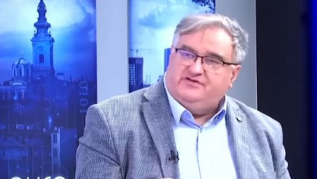 "IMA TU NEČEG SEKTAŠKOG" Vukadinović o ograđivanju blokadera: Za 12 godina sam video tri smene opozicije i nijednu smenu vlasti