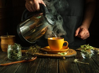 VRATITE RAVNOTEŽU U ŽELUCU POSLE PRAZNIČNOG PREJEDANJA Evo kako se rešiti viška kiseline i olakšati varenje (RECEPT)