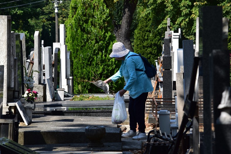 "MI SMO VEĆINA SRPSKOG SELA, TU IM SMETAMO" Porušeni pravoslavni gorobori po četvrti put kod Obilića