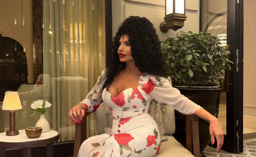 LIDIJA VUKIĆEVIĆ ZAPALILA MREŽE Dubok dekolte, crveni brushalter i potez koji je sve ostavio bez teksta! (FOTO)