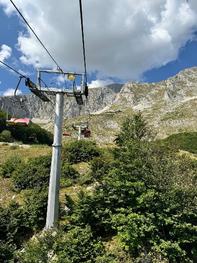 I SRBIN BIO ZAGLAVLJEN NA ŽIČARI Novi detalji tragedije sa Durmitora