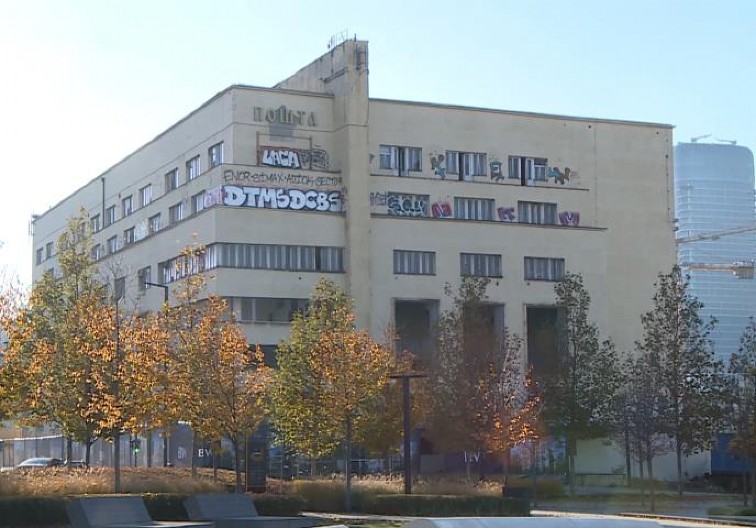 NIČE NOVI SIMBOL GRADA - RADOVI GOTOVI DO KRAJA 2026! Šta se gradi na mestu stare pošte kod nekadašnje Glavne železničke stanice