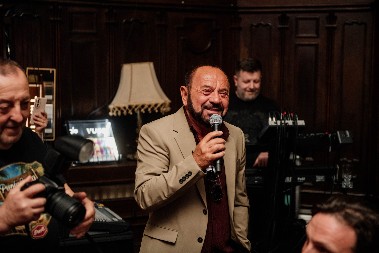 "UVEČE SE ČUJU ŠAKALI" Mile Kitić o životu u luksuznoj vili na Avali, dotakao se i Cece Ražnatović!