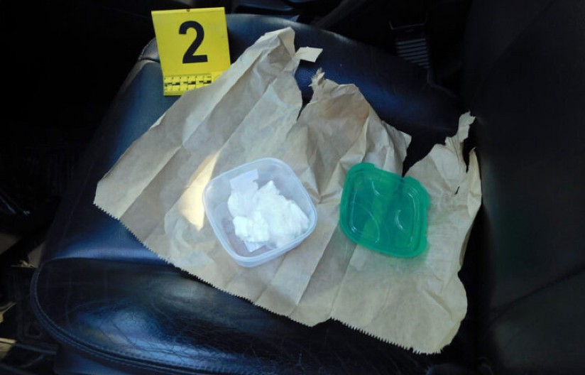 UDARIO U POLICIJSKI AUTO PA POBEGAO S DROGOM Filmska potera u Puli, kod dilera pronađen kokain i MDMA