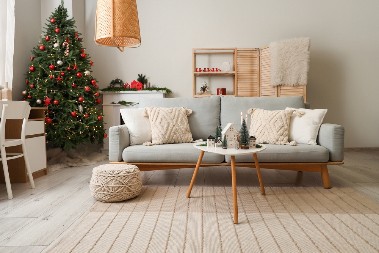 ZA VIŠE NOVCA I LJUBAVI U 2026. GODINI Stavite jelku na ovo mesto i zaboravite na brige!