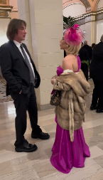 "PEPELJUGA JE SPREMNA" Jovana Jeremić se u ovom izdanju pojavila na balu u Vašingtonu, ovakvu je do sada niste videli! (FOTO)