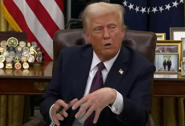 ''ON UNIŠTAVA RUSIJU'', TRAMP UDARIO NA PUTINA! Zagrmeo na šefa Kremlja čim se vratio u Ovalnu sobu: ''Biće u problemu''! (VIDEO)