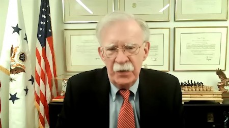 "RAZOČARAN SAM ALI NE IZNENAĐEN" Tramp ukinuo zaštitu Tajne službe bivšem savetniku za nacionalnu bezbednost