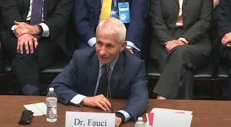 TRAMPOV OBRAČUN SA PROTIVNICIMA: Fauči među žrtvama uklanjanja državne zaštite