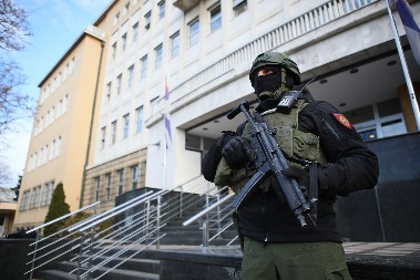 DANAS PRIPREMNO ROČIŠTE U POSTUPKU ZA UBISTVA ČETVORICE "ŠKALJARACA" U ATINI I NA KRFU Na optuženičkoj klupi zajedno Veljko Belivuk i Darko Šarić