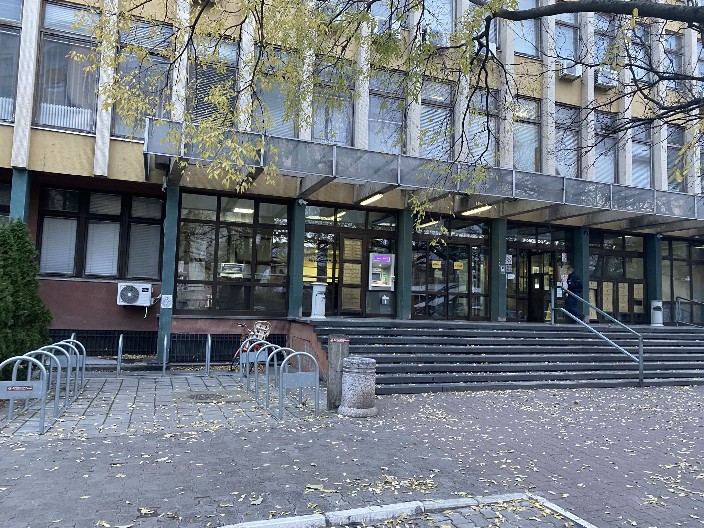 EVAKUISANA ZGRADA SUDA U NOVOM SADU Prijavljana dojava o bombi, protivdiverziona jedinica na terenu