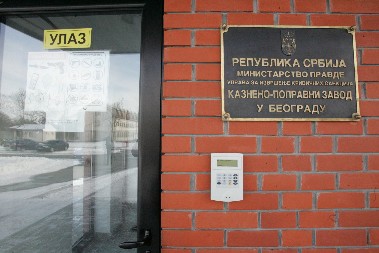 UBISTVO IZ LJUBOMORE ILI ZBOG ZAŠTITE PORODICE  Osuđen za likvidaciju ženinog ljubavnika