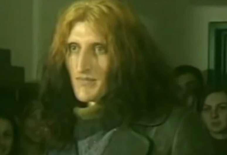 SVI SE SEĆATE NJEGOVE AUDICIJE U ZVEZDAMA GRANDA! Slobodan se proslavio u takmičenju, nestao iz javnosti a danas se zove Sanja i fura plavu kosu!