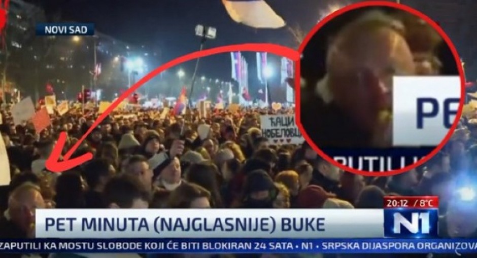 ĐON KAO OBRAZ! Na protestu u Novom Sadu i Bojan Pajtić - za vreme njegove vlasti stradalo 17 mladih ljudskih duša!