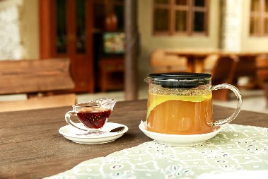 ČAJ OD OVE VOĆKE JE PRAVO BLAGO ZA PROBAVU Eliminiše nadutost i čini da creva funkcionišu savršeno