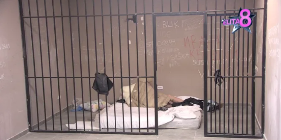 NIKAD ŽEŠĆA AKCIJA U ELITI, SVE SE VIDELO! Nisu mogli da se obuzdaju, zatresli zidove, a u jednom trenutku se pomerio pokrivač!