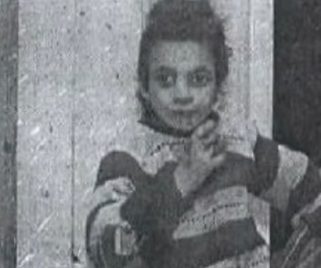 ŠOKANTNA PRIČA O ''DEVOJČICI IZ KOKOŠINJCA'' OBIŠLA SVET Kada su je pronašli ponašala se kao životinja, njena sudbina je jeziva! (VIDEO)