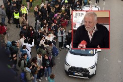 ONI MENI DELUJU KAO ONAKO INFANTILNA DECA Gaga Antonijević za Alo! o umešanosti glumišta u proteste