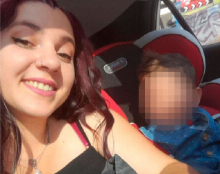 ''TAJO, DOĐI I UZMI ME''! Dečak (3) preklinjao oca da ga spasi majke nasilnice, reči na umrlici kidaju dušu na komade!