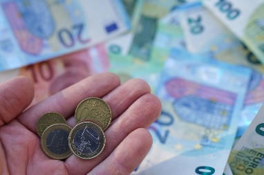 NAJSREĆNIJI DATUMI U 2025. GODINI ZA PROSIDBU, SVADBU, NOVAC Poznata astrološkinja ima važnu poruku, iskoristite ove dane, prvi na redu je 24. februar