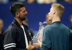 MA, DA LI JE MOGUĆE? Potez ovog tenisera se smeje ceo svet (VIDEO)