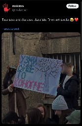 DECA U DVORIŠTU ŠKOLE POZIVAJU VUČIĆA DA SE OBESI?! Kome je ovo normalno?! (FOTO)