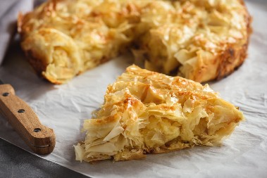 NAPRAVITE POSNI BUREK S JABUKAMA Puna tepsija taman za celu porodicu