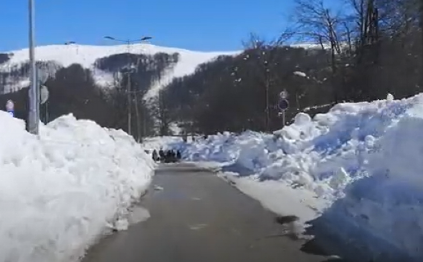 NA STAROJ PLANINI PRONAĐEN SKIJAŠ BEZ SVESTI Hitno se oglasio Dačić