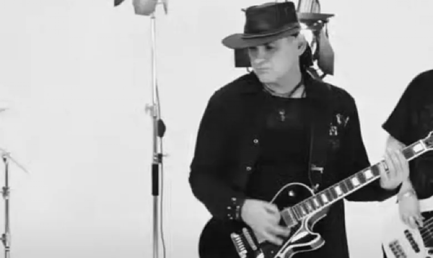 UMRO HRVATSKI MUZIČAR (53) Uzrok smrti još uvek nepoznat