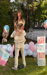 BRENINA BIVŠA SNAJKA OTKRILA POL BEBE! Ne skidaju osmehe sa lica! (VIDEO)