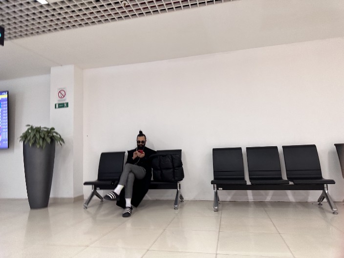 PEVAČ BOLUJE OD NEIZLEČIVE BOLESTI Otkrio detalje borbe, evo šta mu je pomoglo