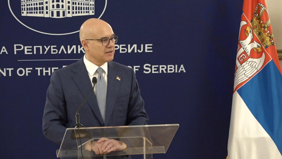 "NE MOGU DA ZAMISLIM DA SE BILO ČIJE DETE SMRZAVA" Vučević razgovarao s Vučićem o studentima koji idu peške u Kragujevac: Zahtevao sam da im se obezbedi smeštaj