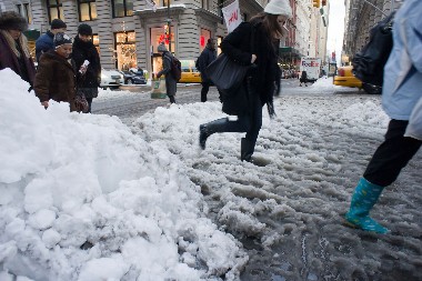 SAD PADAMO NA -15, A ONDA +20 STEPENI! Mart nam sprema ŠOK ZA ŠOKOM