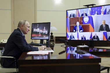 EVO KOGA JE TRAMP POSLAO PUTINU! Opasan čovek stiže u Moskvu (FOTO)