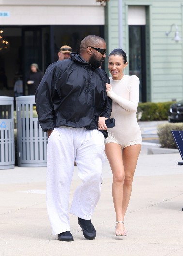 PUČE TIKVA! Razvode se Kanje Vest i Bjanka Ćensori nakon skandaloznog pojavljivanja u javnosti: ''Isprao joj je mozak''